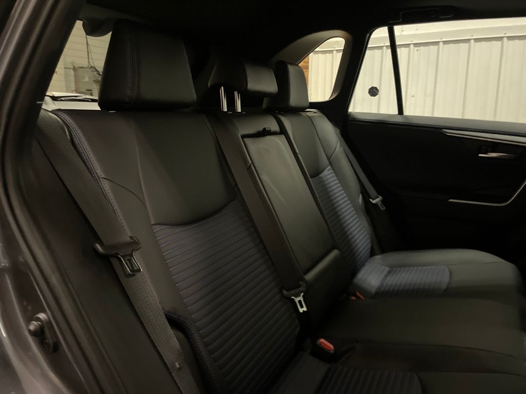 2024 Toyota RAV4 Hybrid XSE photo 21
