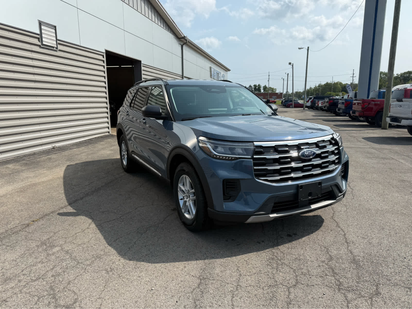 2025 Ford Explorer photo 22