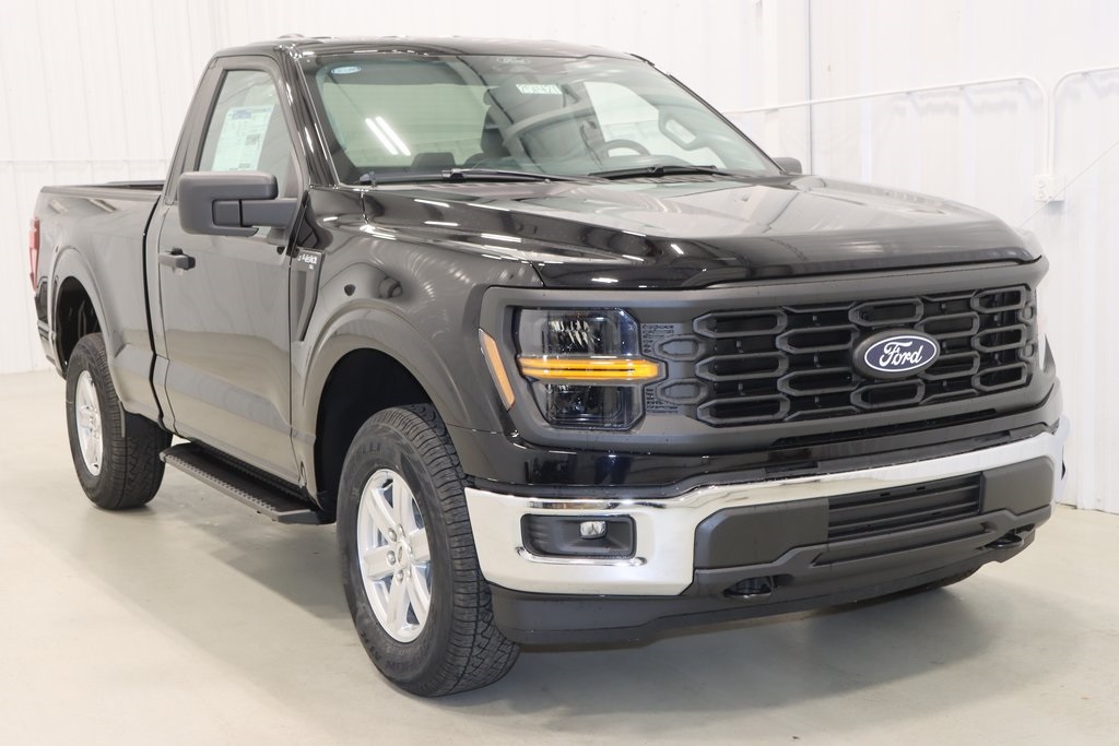 2025 Ford F-150 XL photo 2