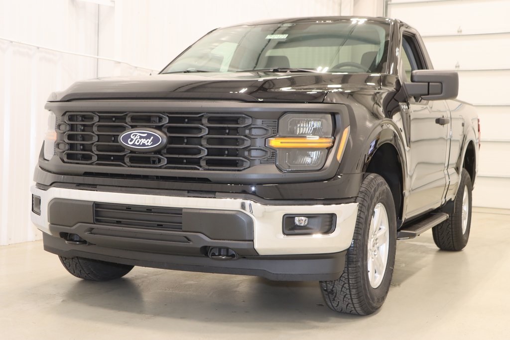 2025 Ford F-150 XL photo 4