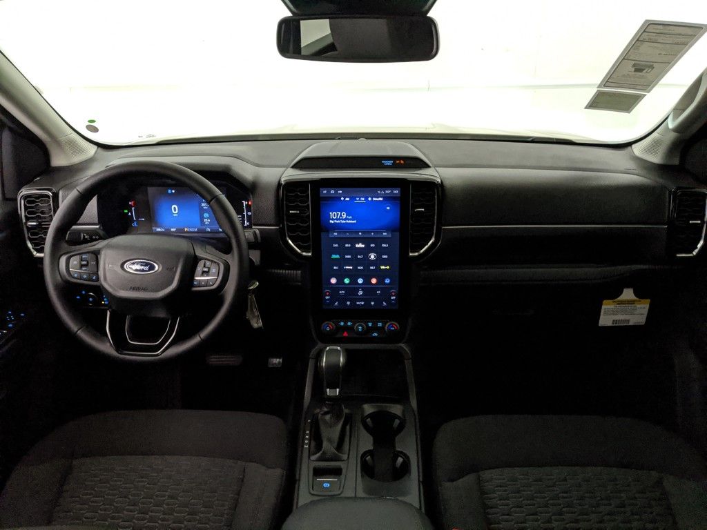 2025 Ford Ranger XLT photo 9