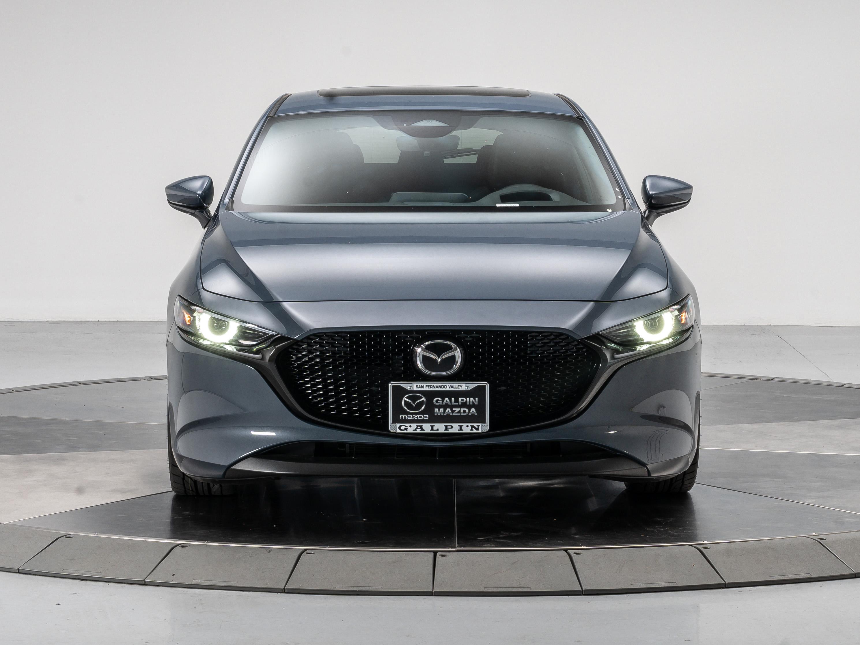 2025 Mazda Mazda3 Premium - Photo 8