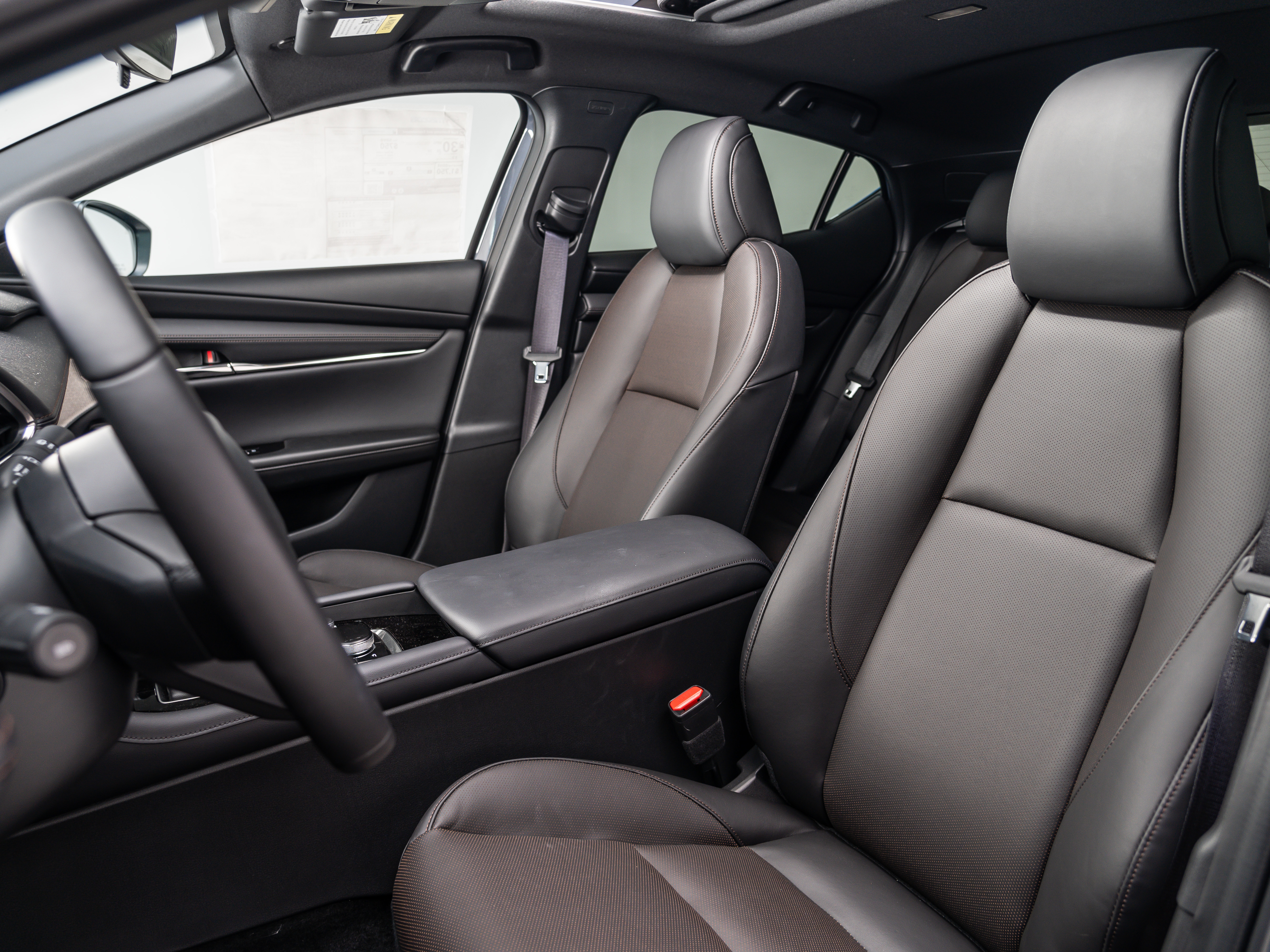 2025 Mazda Mazda3 Premium - Photo 13