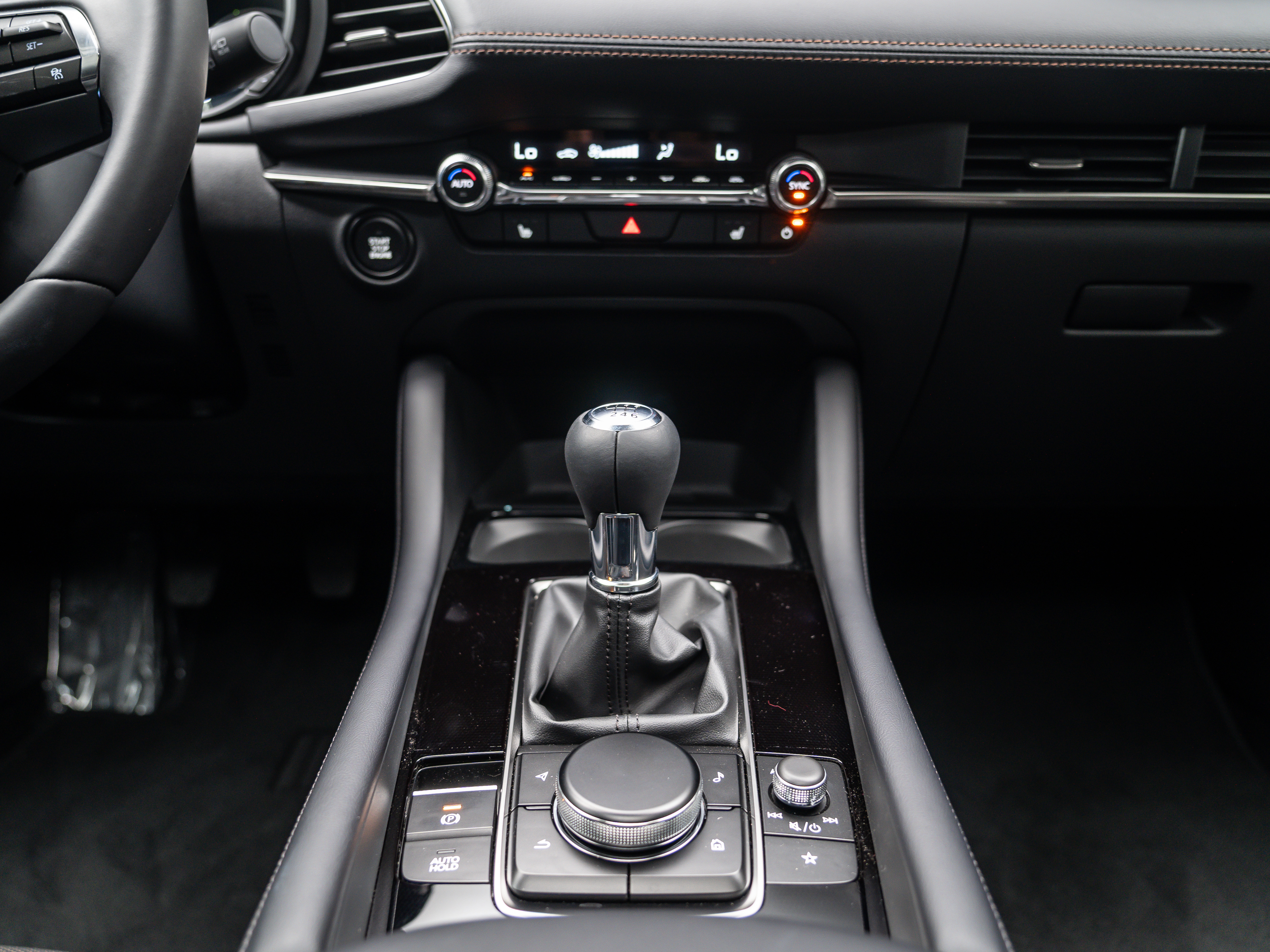 2025 Mazda Mazda3 Premium - Photo 21