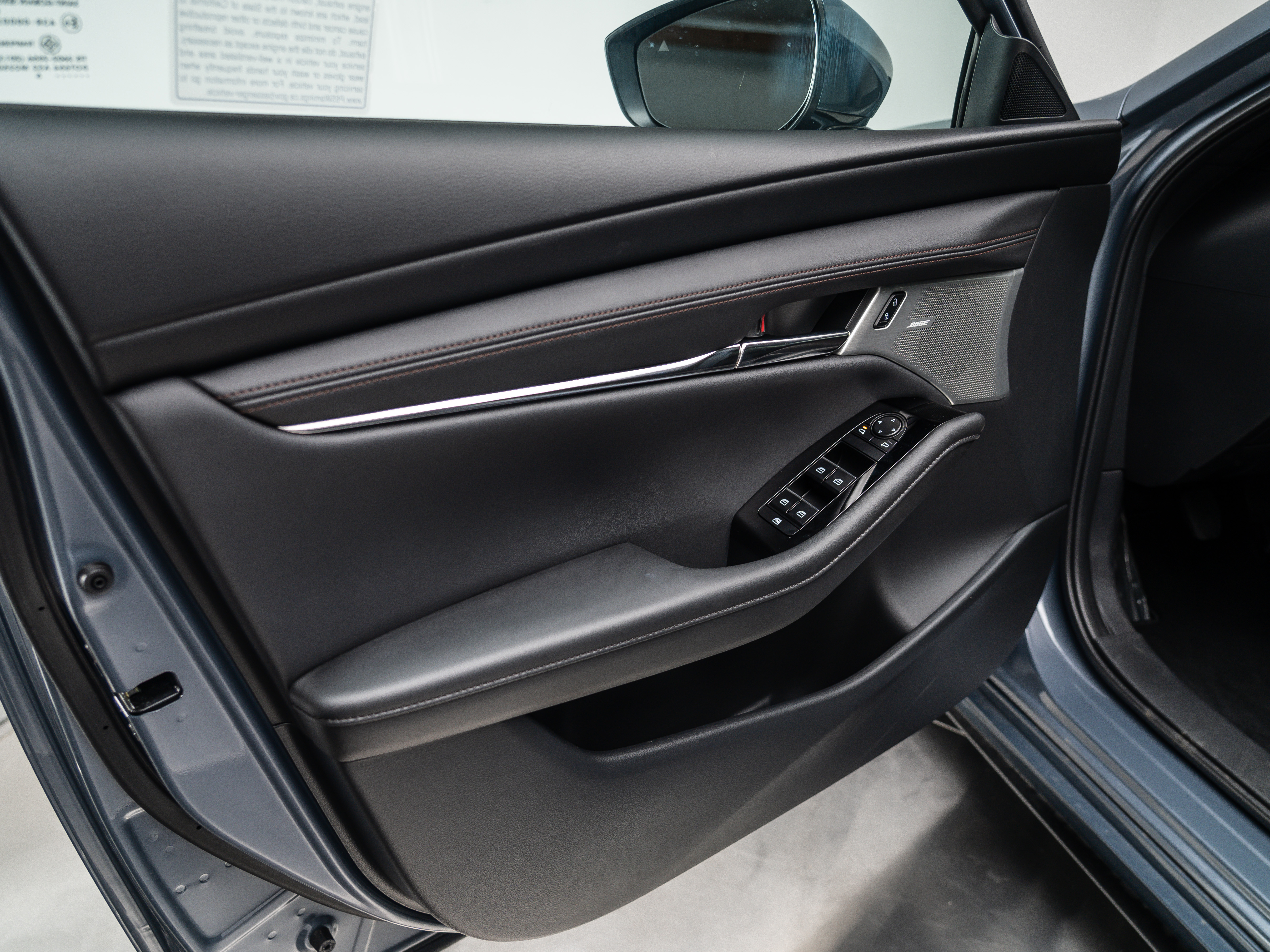 2025 Mazda Mazda3 Premium - Photo 22