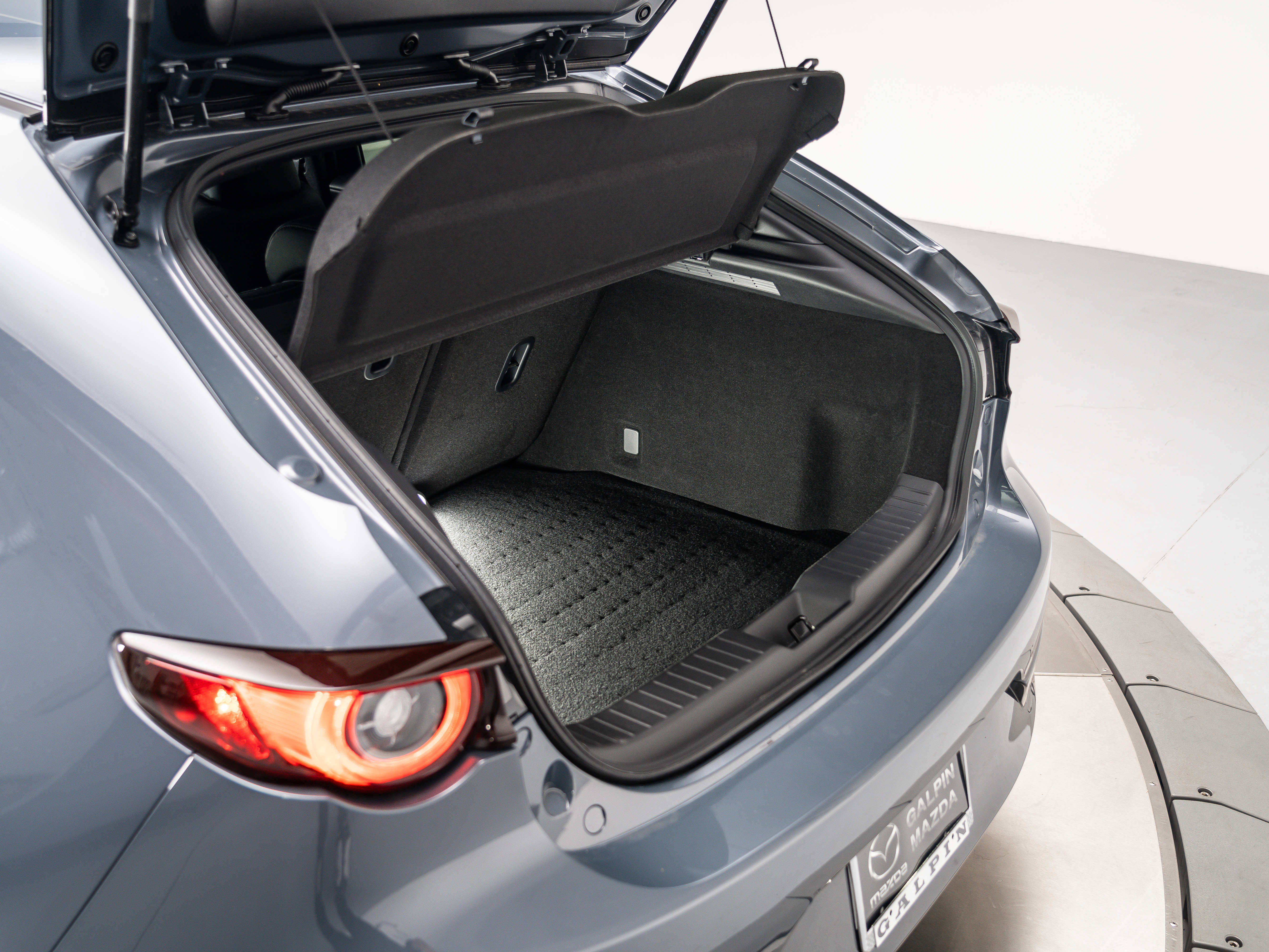 2025 Mazda Mazda3 Premium - Photo 24