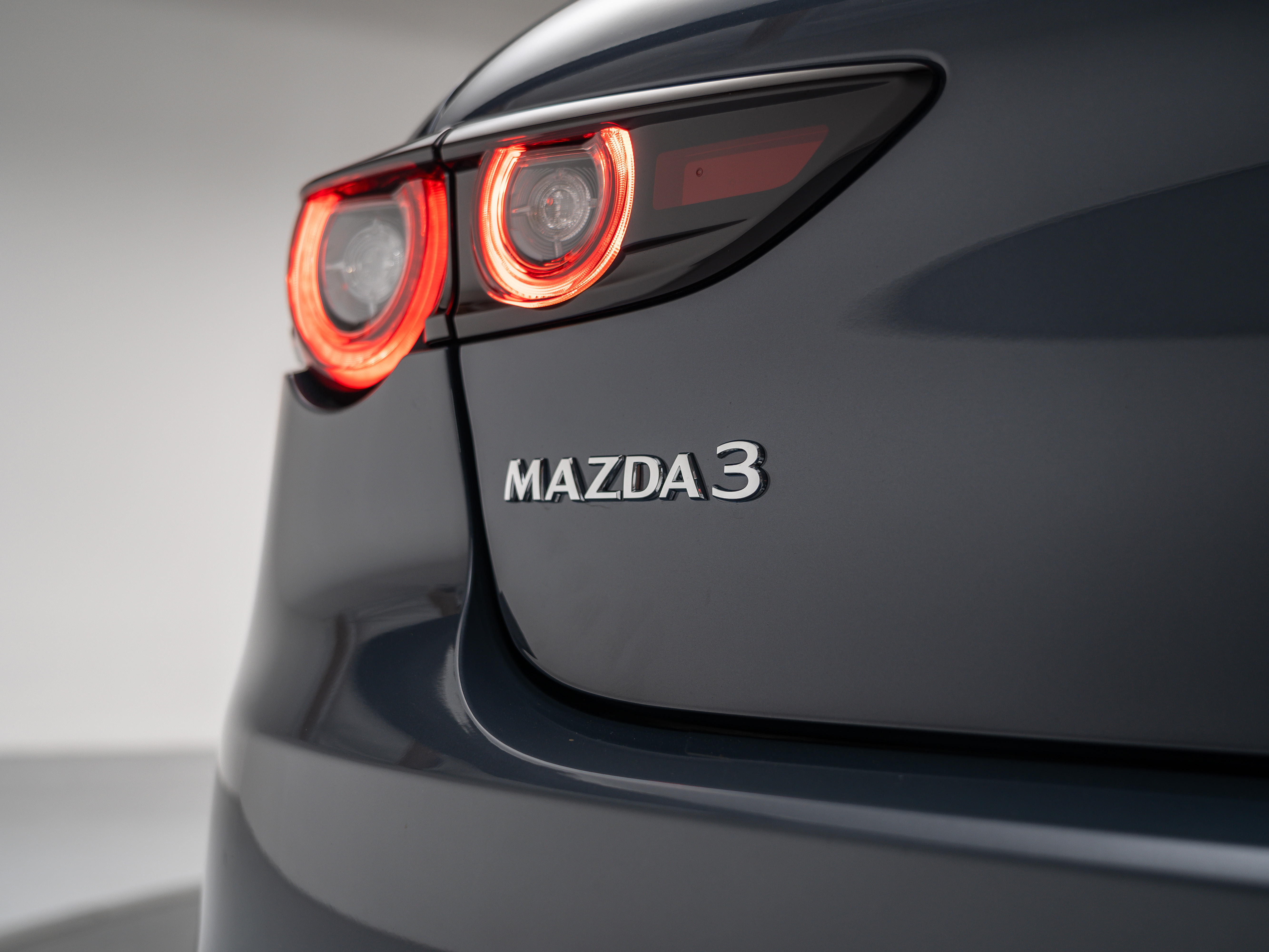 2025 Mazda Mazda3 Premium - Photo 28