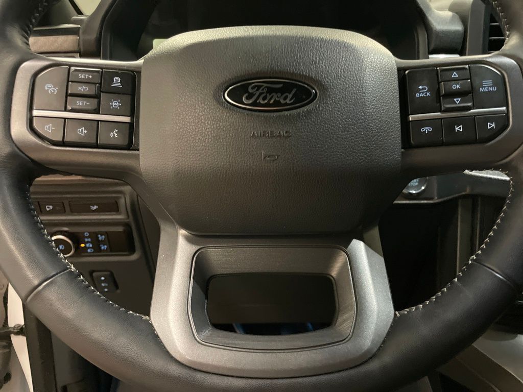 2024 Ford F-150 Lariat photo 8