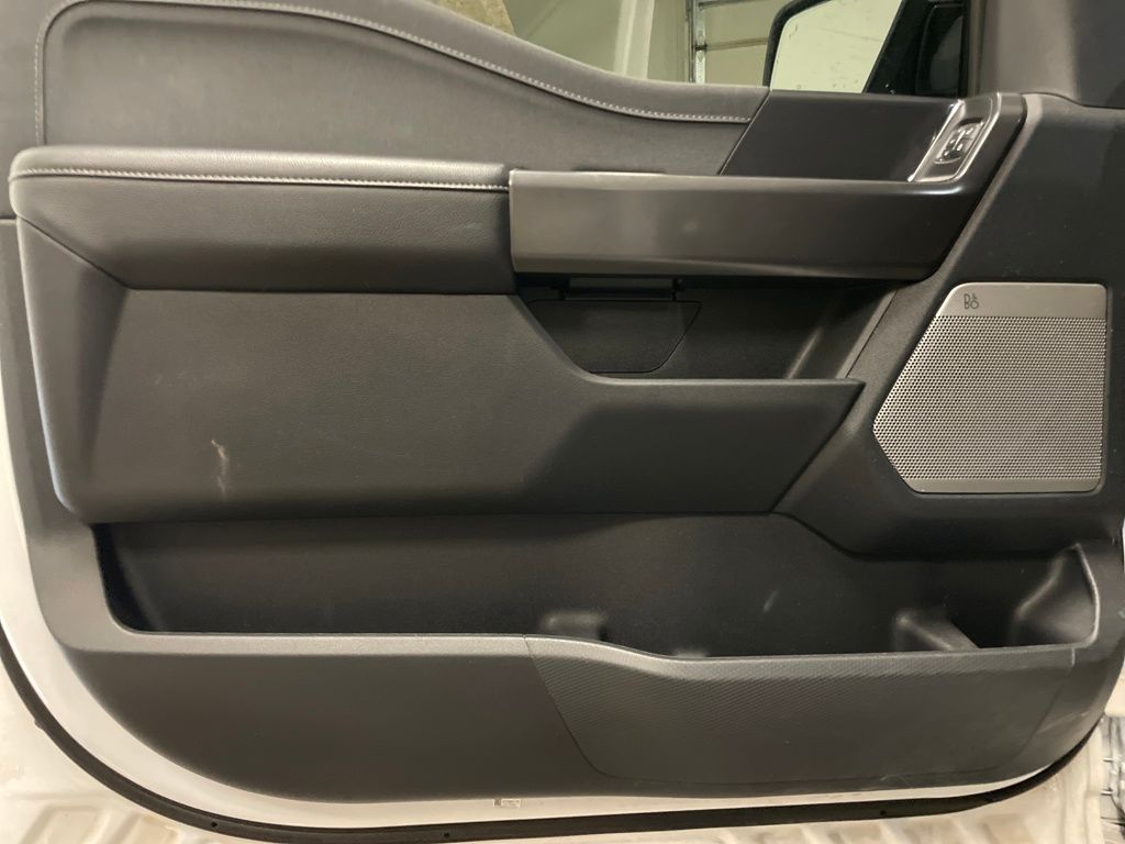 2024 Ford F-150 Lariat photo 16