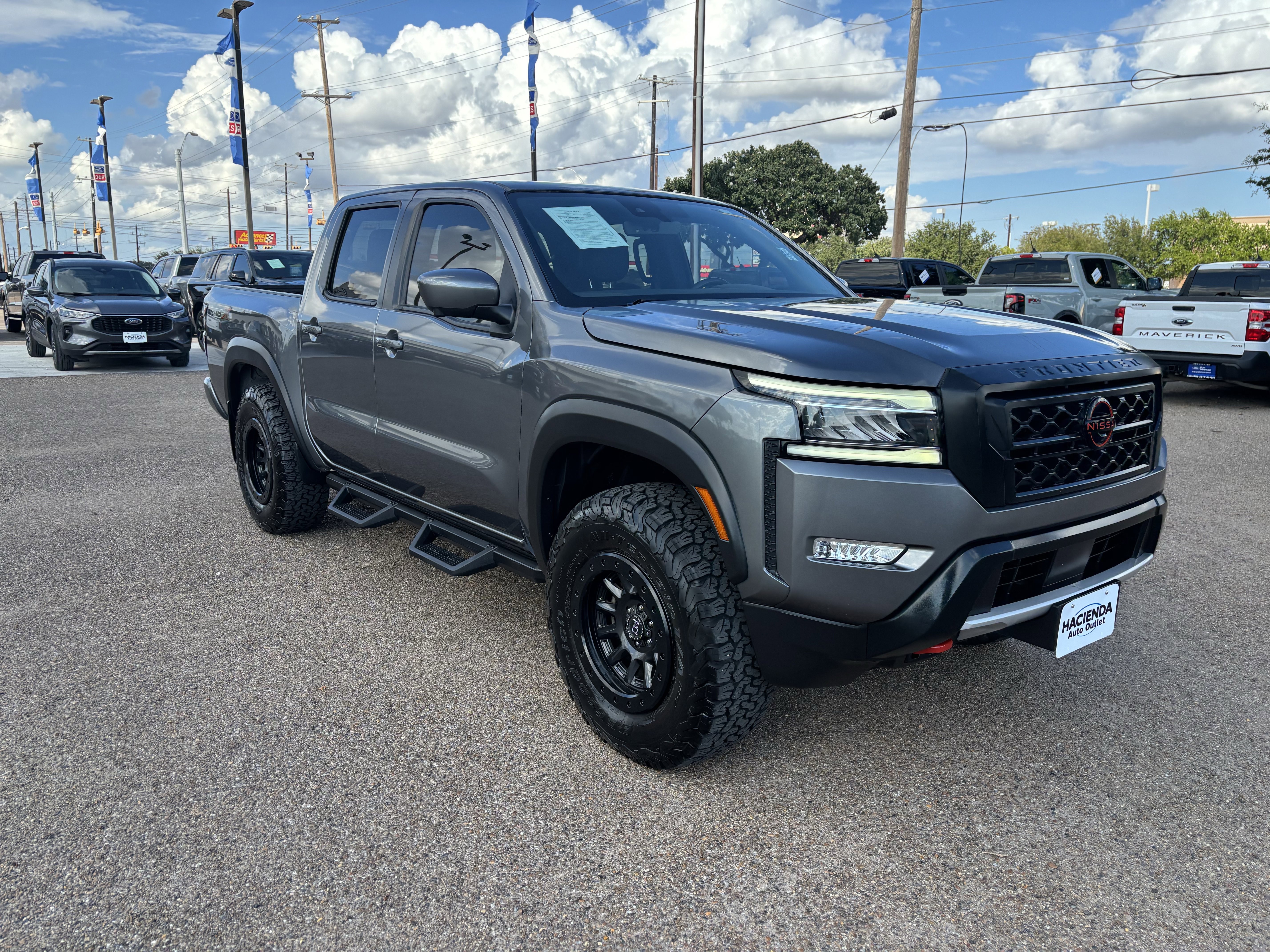 2023 Nissan Frontier PRO-X photo 4