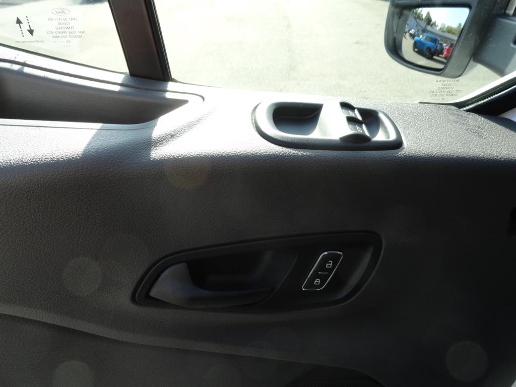 2025 Ford Transit photo 7