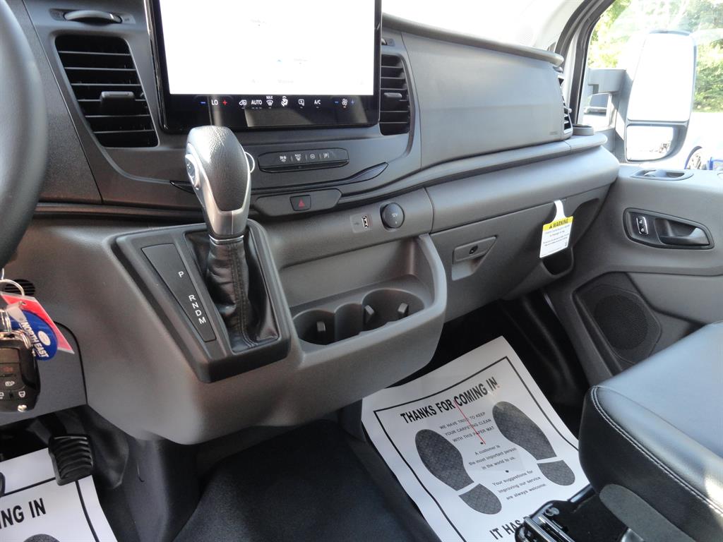 2025 Ford Transit photo 13
