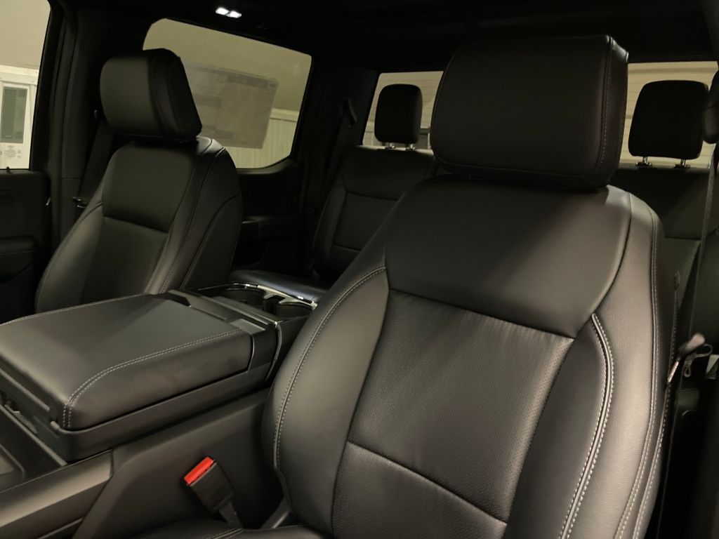 2025 Ford F-150 Lariat photo 15