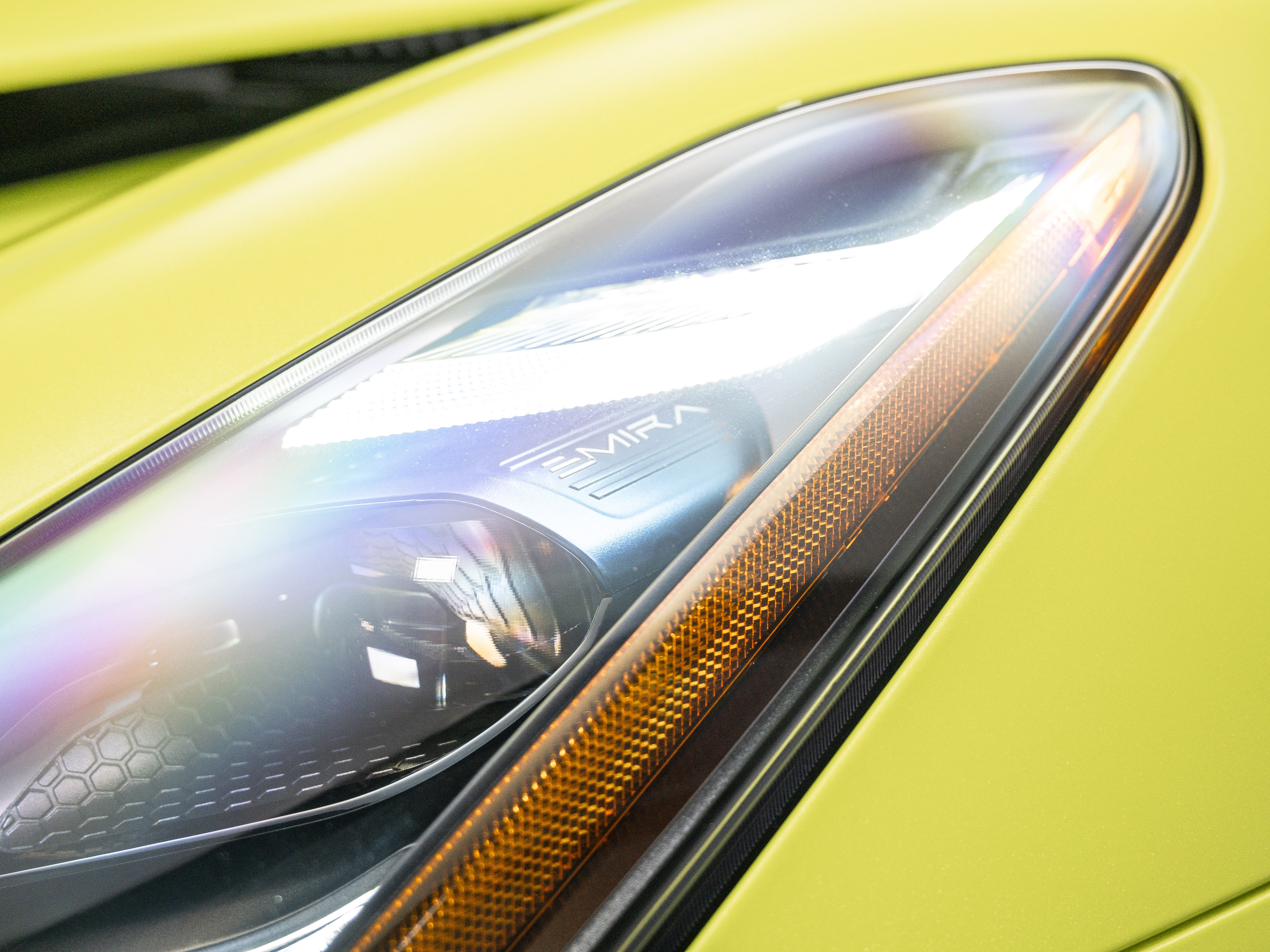 2025 Lotus Emira Base photo 11