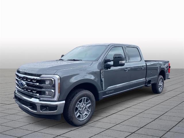 2026 Ford F-250 Lariat photo 2