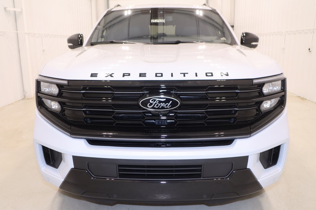2025 Ford Expedition Platinum photo 3