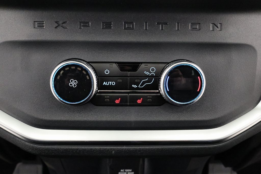 2025 Ford Expedition Platinum photo 14