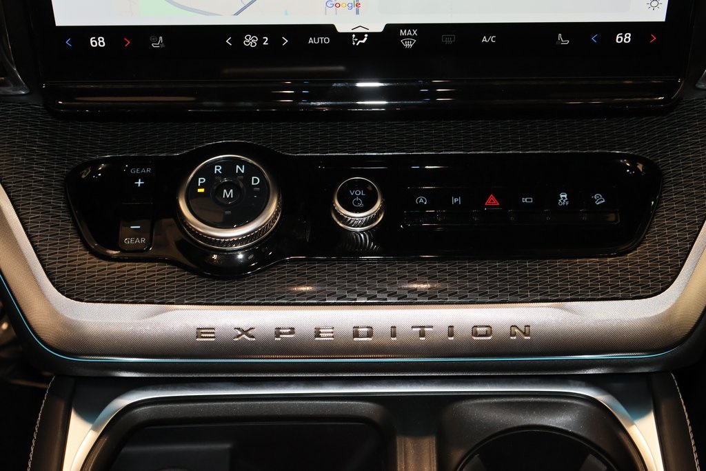 2025 Ford Expedition Platinum photo 29