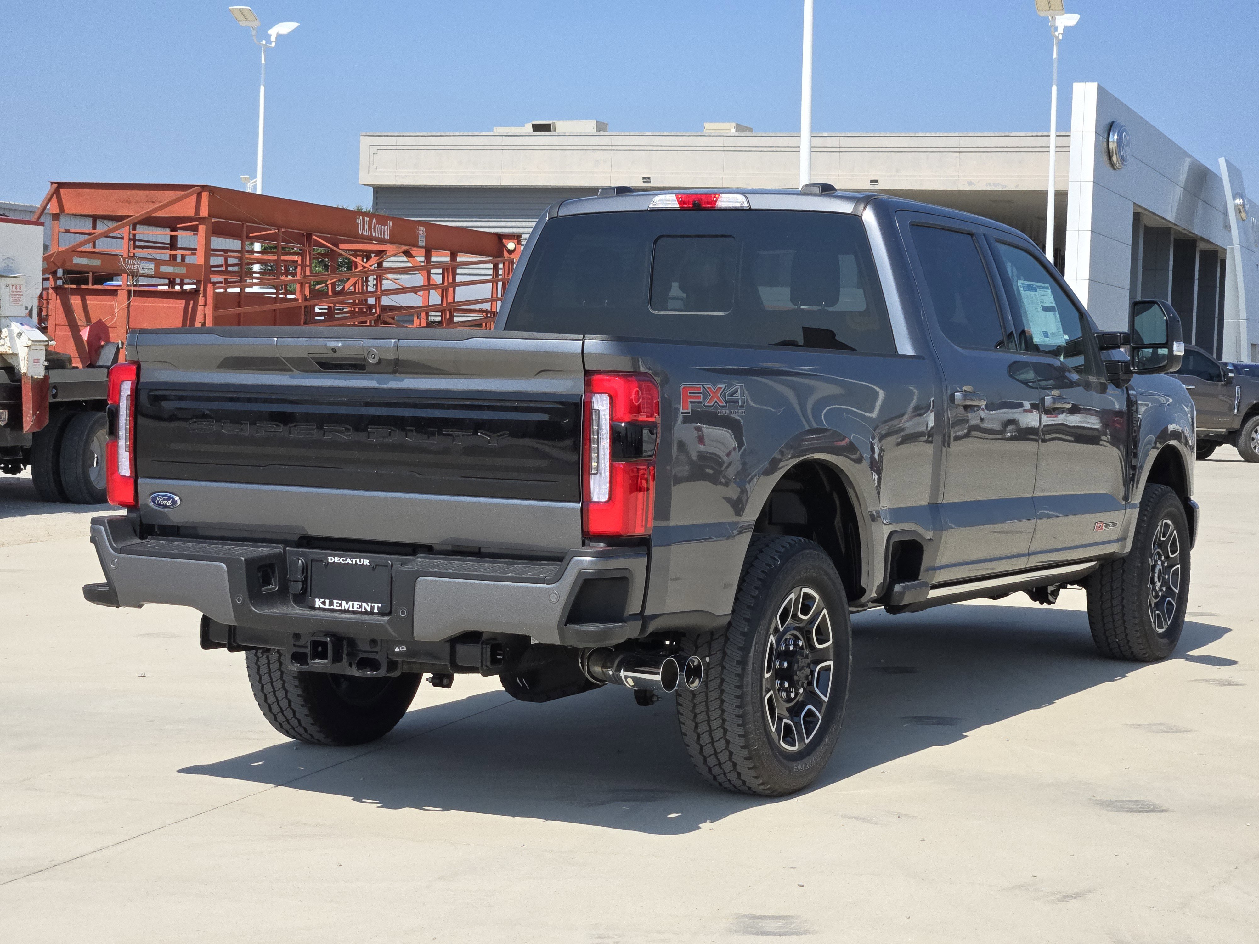 2026 Ford F-250 Platinum photo 4