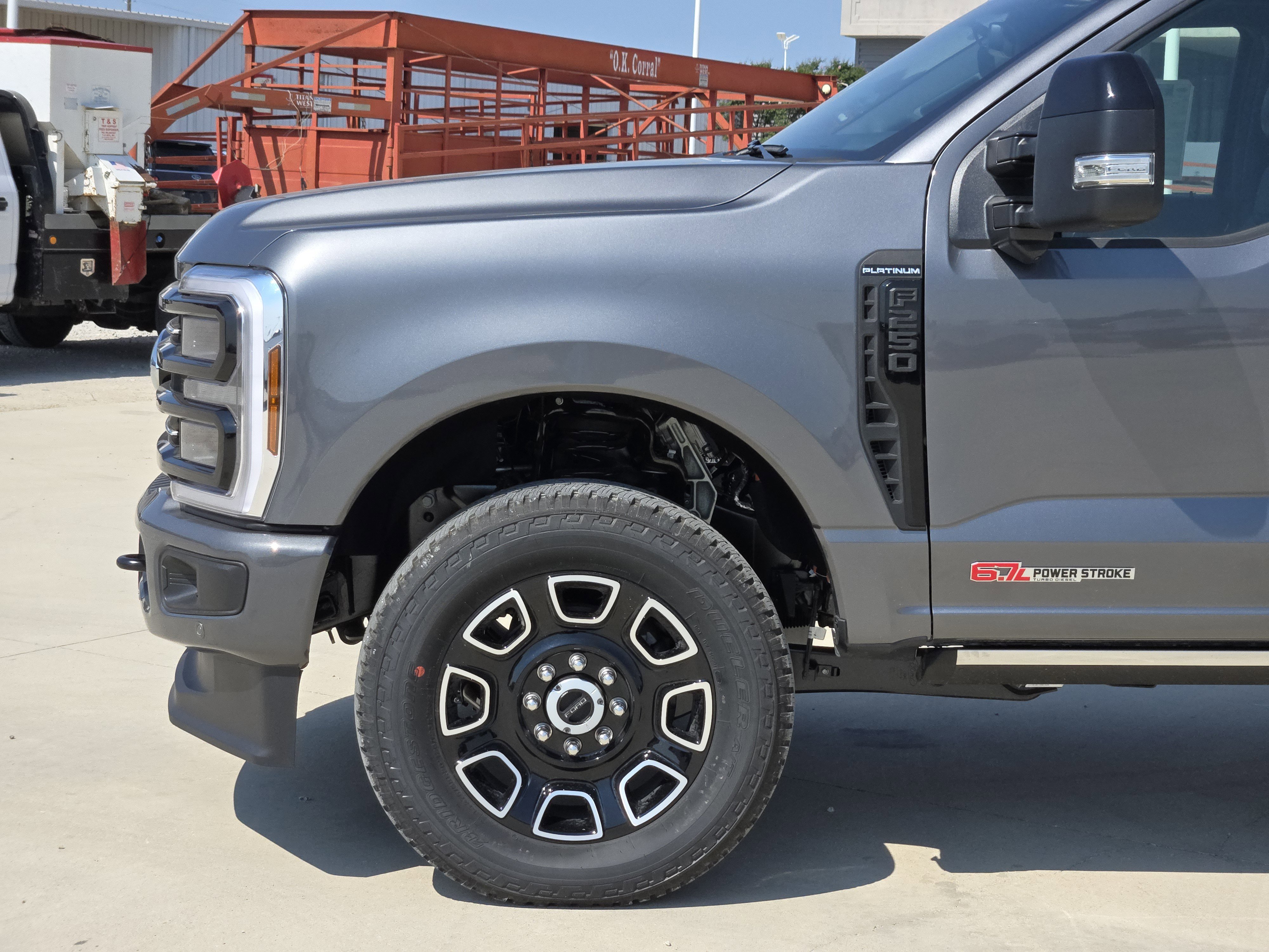 2026 Ford F-250 Platinum photo 5