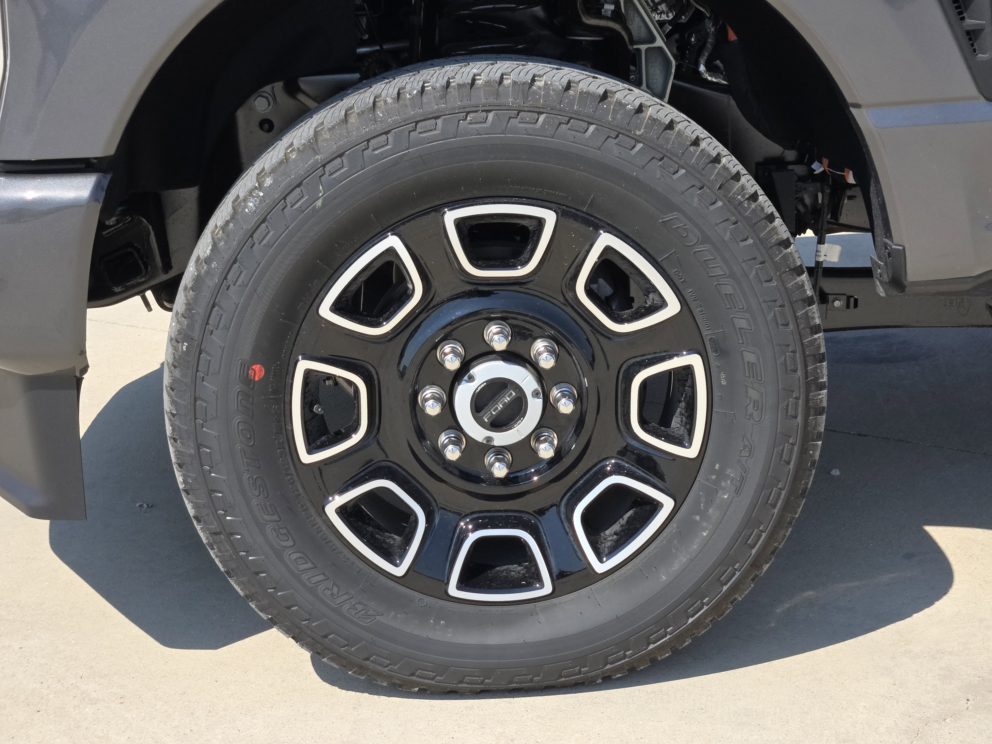 2026 Ford F-250 Platinum photo 8
