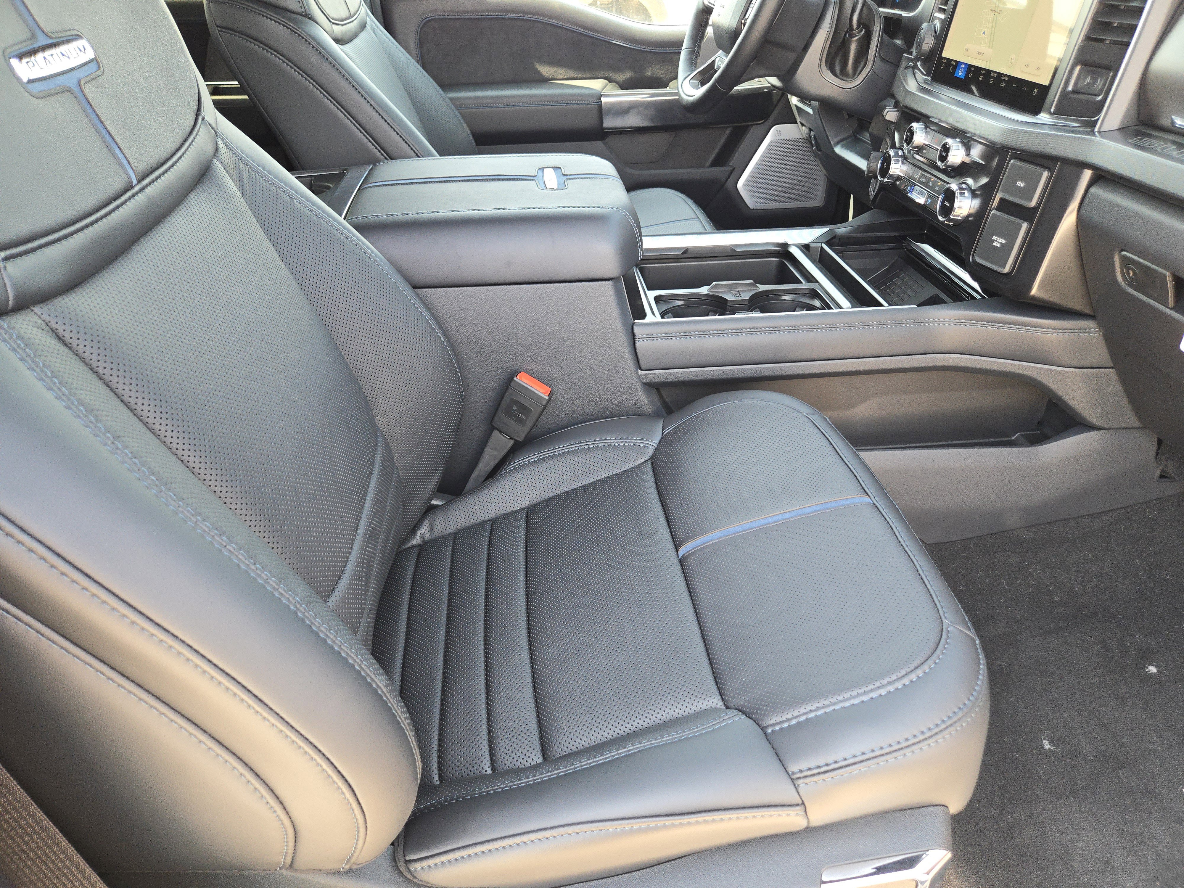 2026 Ford F-250 Platinum photo 10