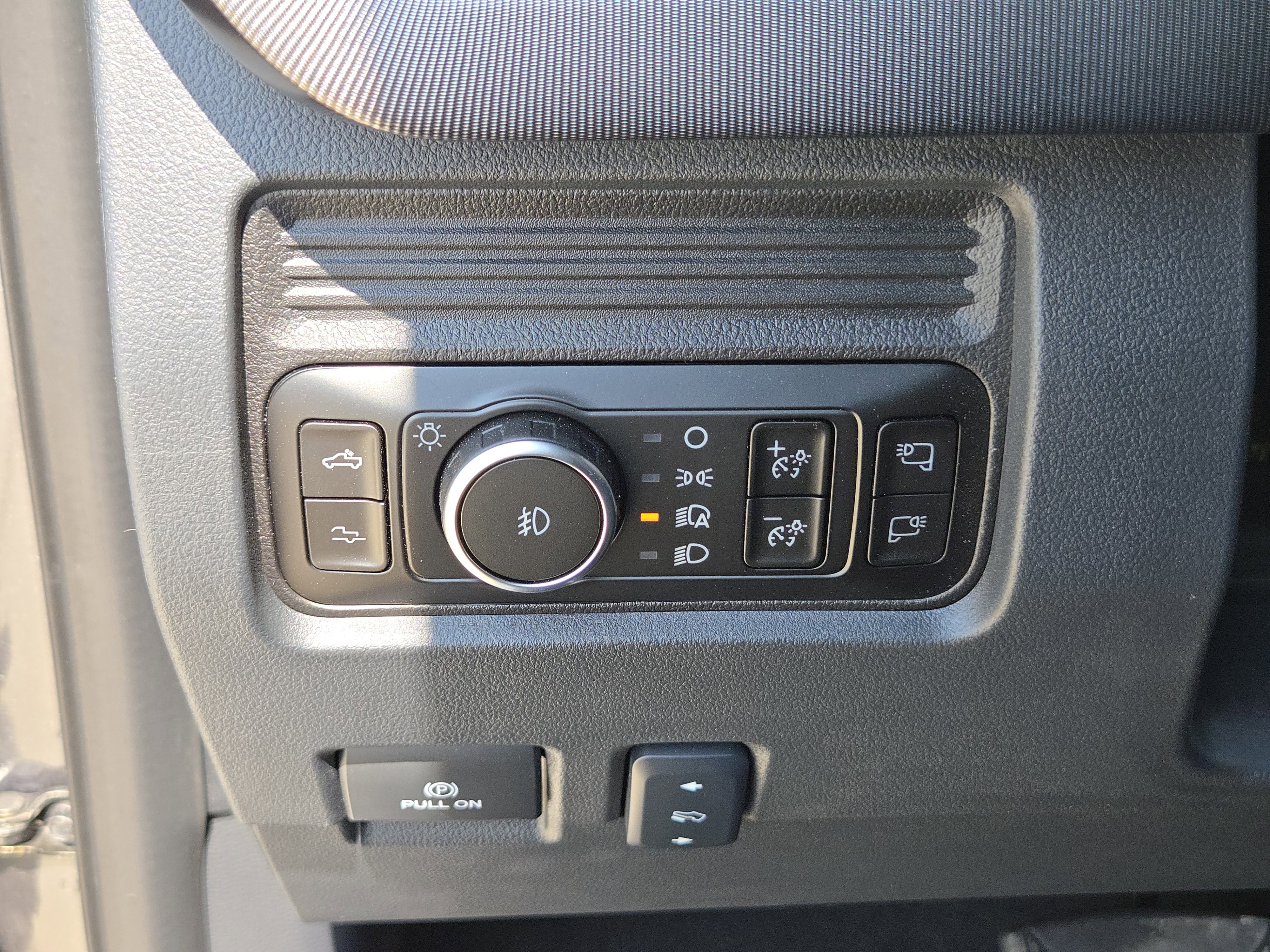 2026 Ford F-250 Platinum photo 16