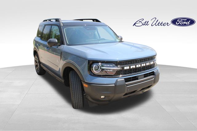 2025 Ford Bronco Sport Outer Banks photo 2