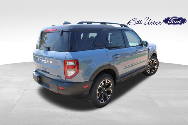 2025 Ford Bronco Sport Outer Banks photo 3