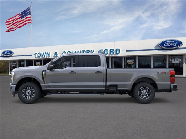 2026 Ford F-350 Lariat photo 8