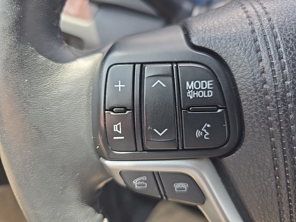 2016 Toyota Sienna Limited Premium photo 7