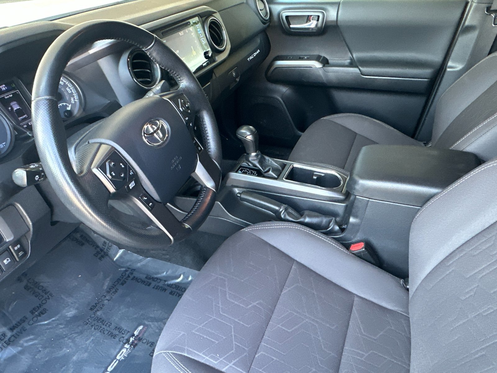 2019 Toyota Tacoma 4x4 TRD photo 9
