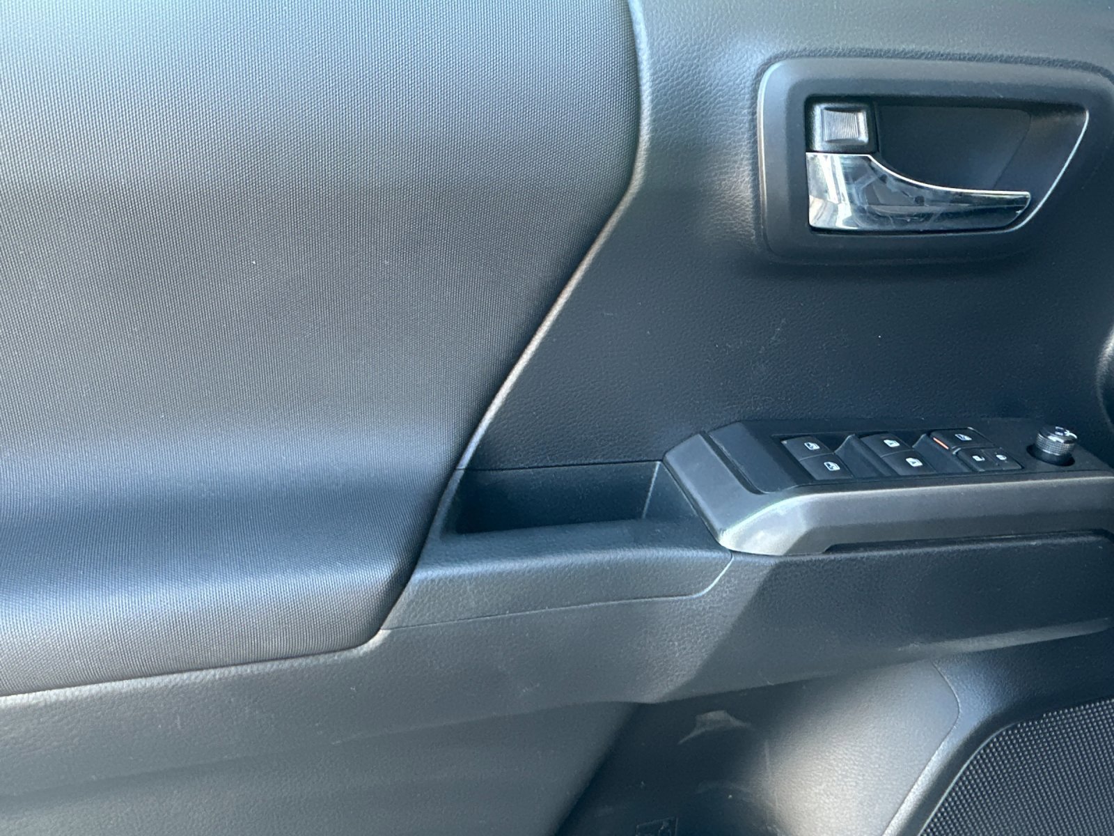 2019 Toyota Tacoma 4x4 TRD photo 10