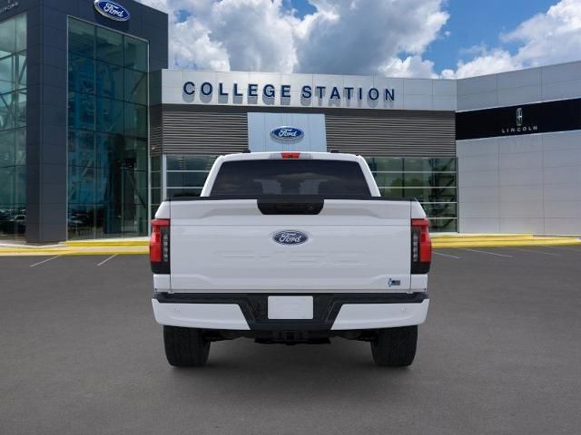 2025 Ford F-150 Lightning XLT photo 4