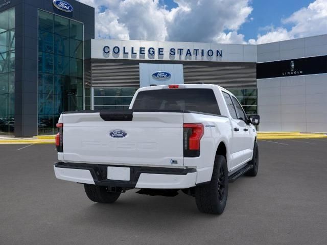 2025 Ford F-150 Lightning XLT photo 7