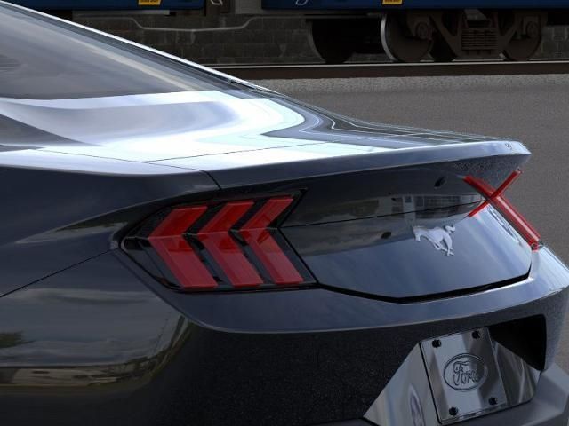 2025 Ford Mustang photo 14