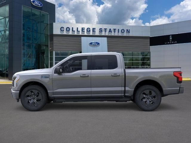 2025 Ford F-150 Lightning photo 2