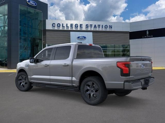 2025 Ford F-150 Lightning photo 3