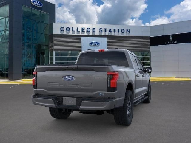 2025 Ford F-150 Lightning photo 7
