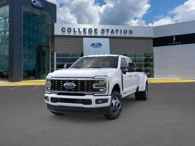 2026 Ford F-350 photo 2
