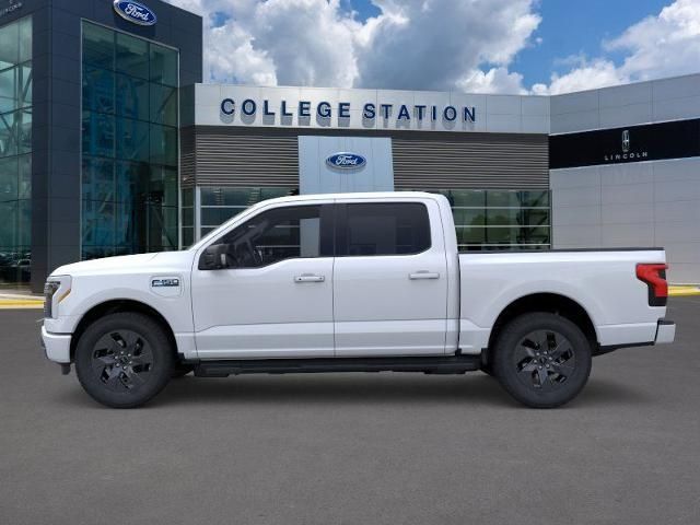 2025 Ford F-150 Lightning photo 2