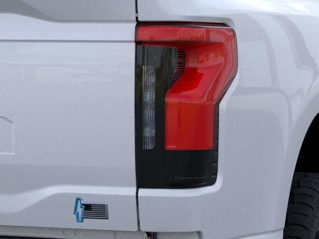 2025 Ford F-150 Lightning photo 20