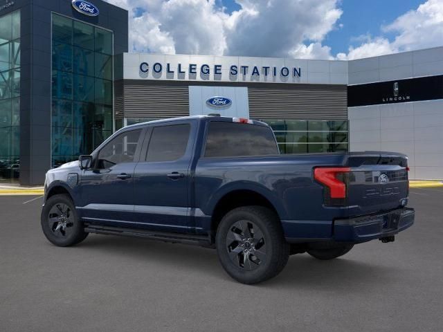 2025 Ford F-150 Lightning photo 3