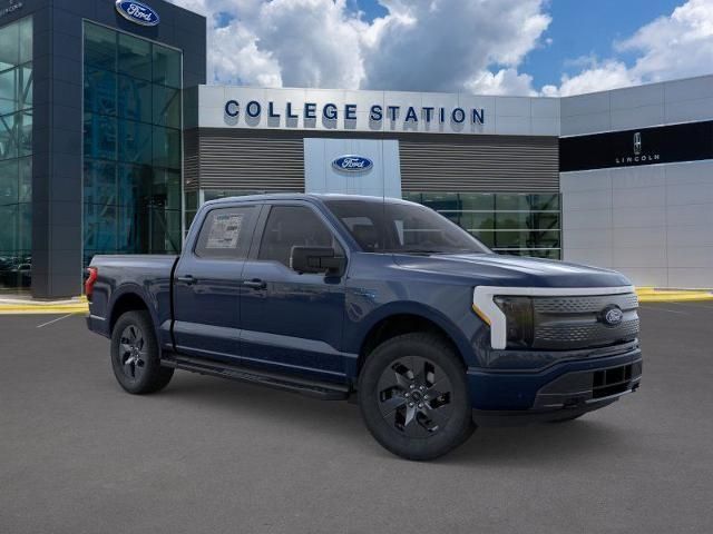 2025 Ford F-150 Lightning photo 6