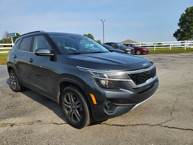 Used 2023 Kia Seltos S with VIN KNDEU2AA1P7376527 for sale in Kansas City