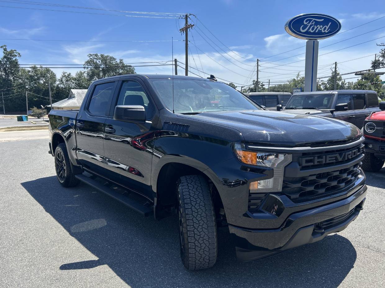 2023 Chevrolet Silverado 1500 Custom's photo