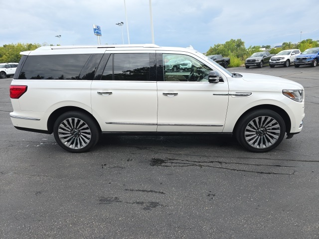 2019 Lincoln Navigator L Reserve photo 9