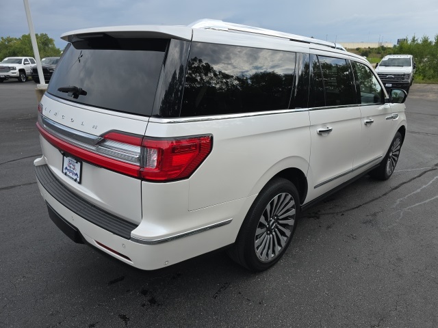 2019 Lincoln Navigator L Reserve photo 10