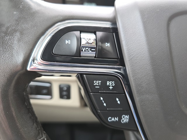 2019 Lincoln Navigator L Reserve photo 23