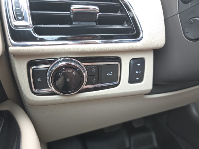 2019 Lincoln Navigator L Reserve photo 24